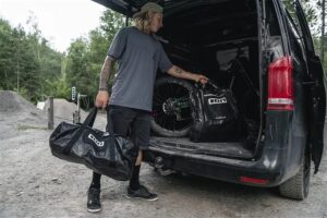 ION_UniversalUtilityBag_DSC_3794_d5_photo_Bartek_Wolinski__wolisphoto-300x200