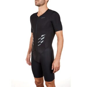 ON_MODEL_MENS_AEROII_SS_SIDE