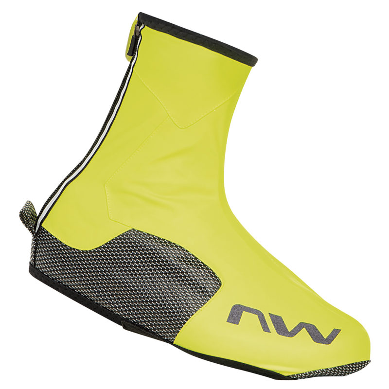 ShoeCover_c89222030_04.jpg