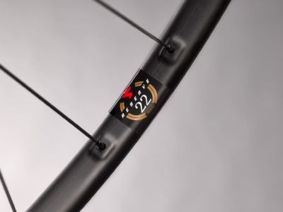 MY20_RSV_22_700c_decal_compressed-scaled-1.jpg