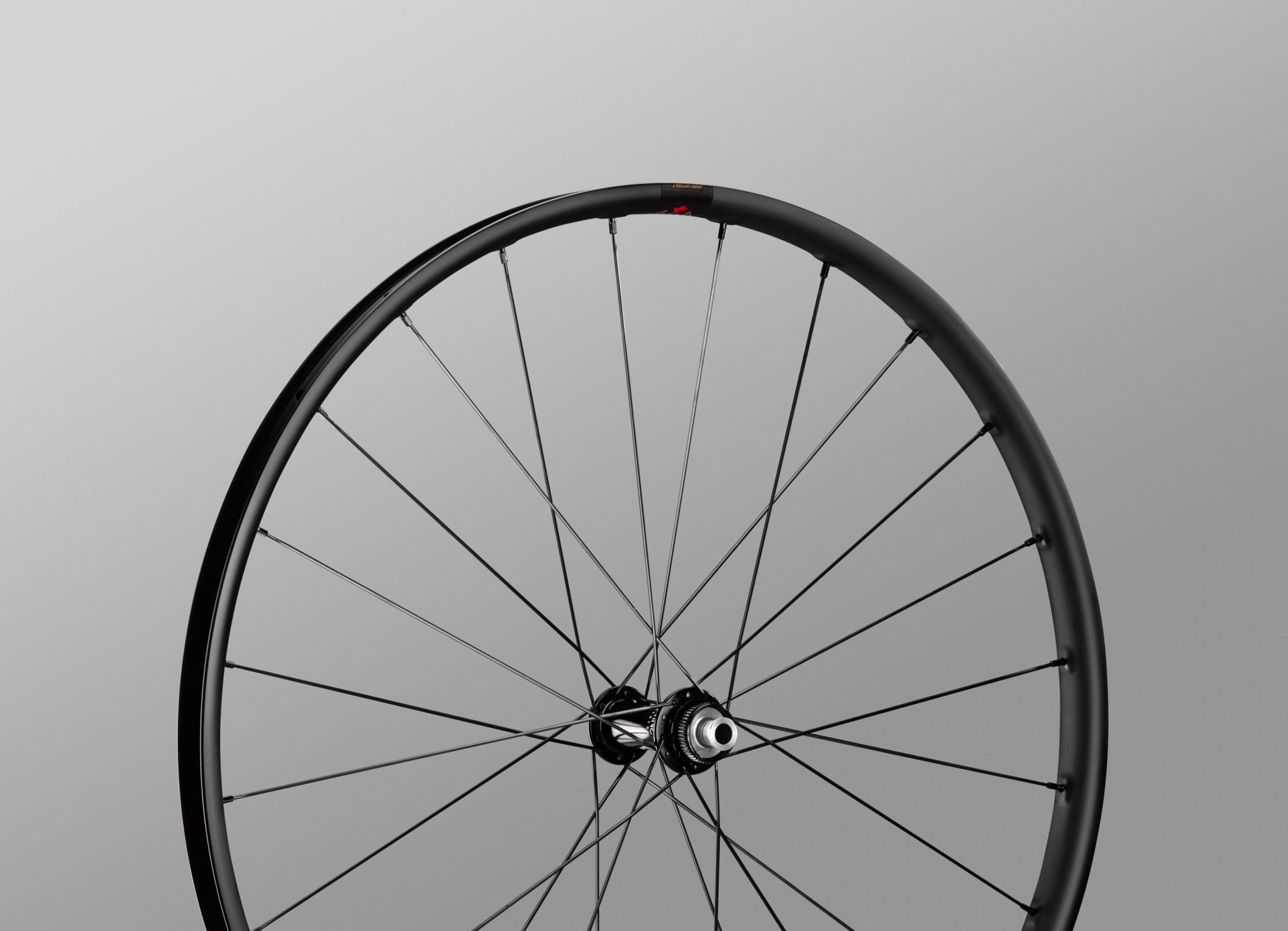 MY21_RSV_22_700c_angled_compressed-scaled-1