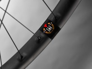 MY21_RSV_DH_Decal_275_compressed-scaled-1-300x225