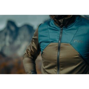 extreme-2-jacket (2)_green_model_2