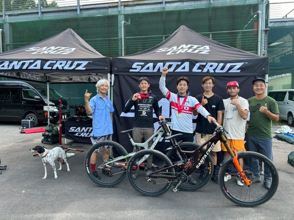 全日本選手権2023MTBダウンヒル Santa Cruz 九島勇気選手優勝＆井本はじめ選手3位入賞