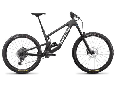 MY23_Nomad_C_S_Carbon_1000.jpg
