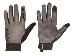AirLfGlove_c89202331T46-sand-e1717733814532-300x235