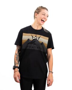 Peaty_s AW24 PubWear Tee - Three Peaks - Studio (4)_cprsd