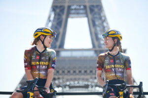 Reserve_42-49_TA_2023-Start-Tour-de-France-Femmes_JumboVisma-scaled-1-300x200